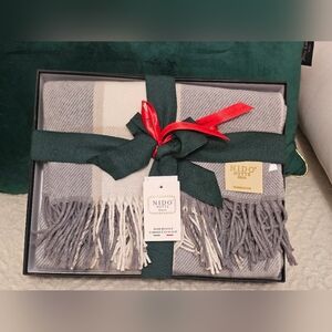 $500 NWT NIDO NTTE Italy Cashmere Blend Blanket Cover Throw 55" x 62"